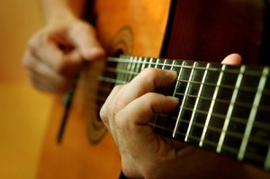 Học đàn Guitar Acoustic