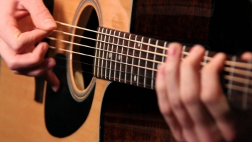 Học đàn Guitar tại nhà